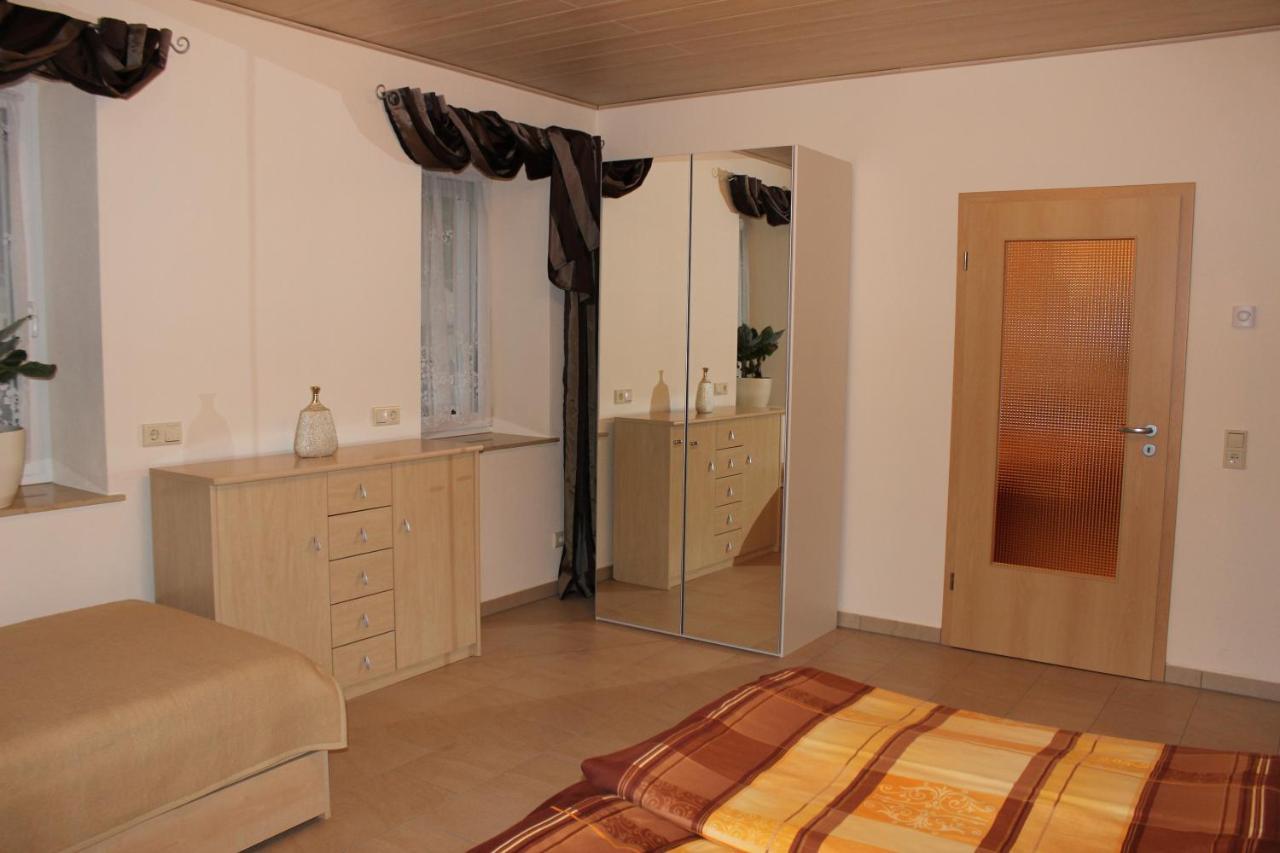 Apartment Horn Пирна Екстериор снимка
